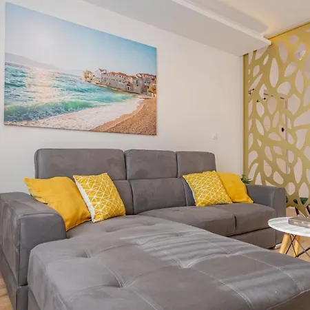 Znjan Holidays Apartman Split