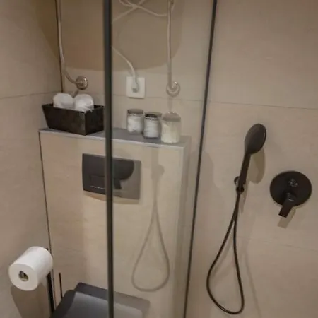 Znjan Holidays Apartman