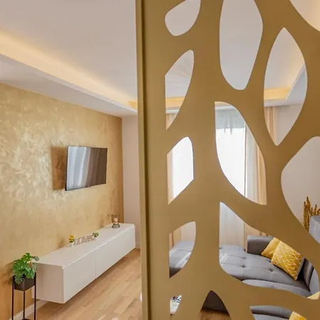 Znjan Holidays Apartman