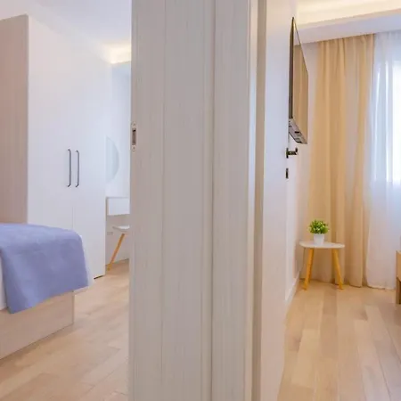 Znjan Holidays Apartman