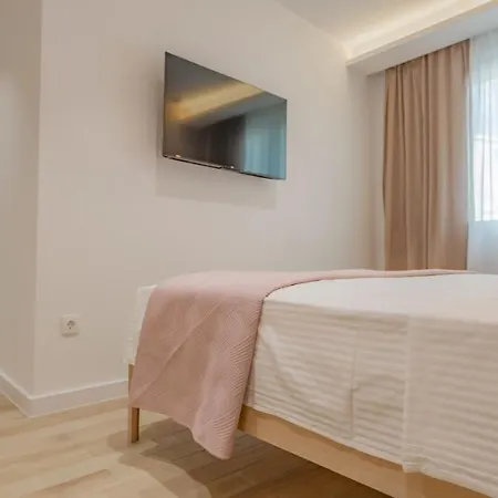 Znjan Holidays Apartment